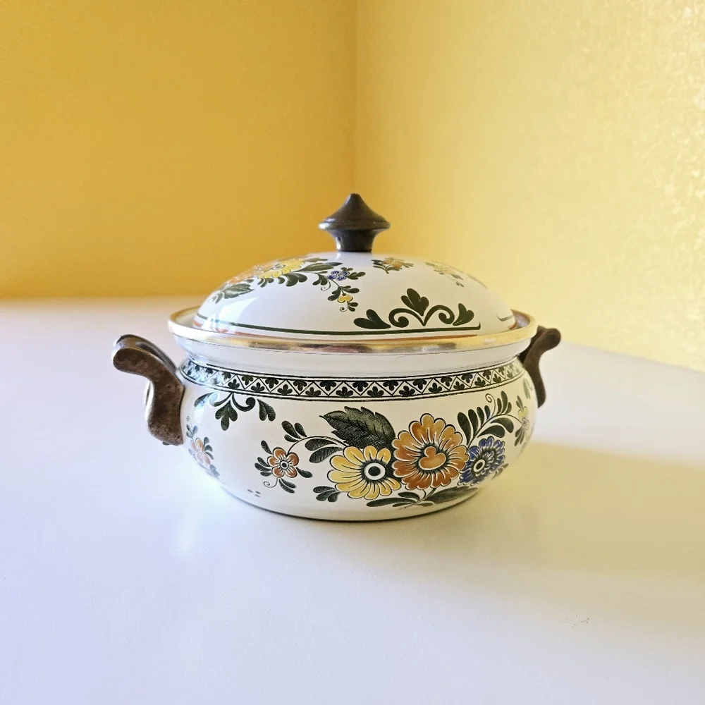 Villeroy & Boch Alt Amsterdam Florals: Metal Casserole & Lid 3Qt Enamel Dish Pan